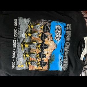 Vintage Spurs championship trophy T-shirt